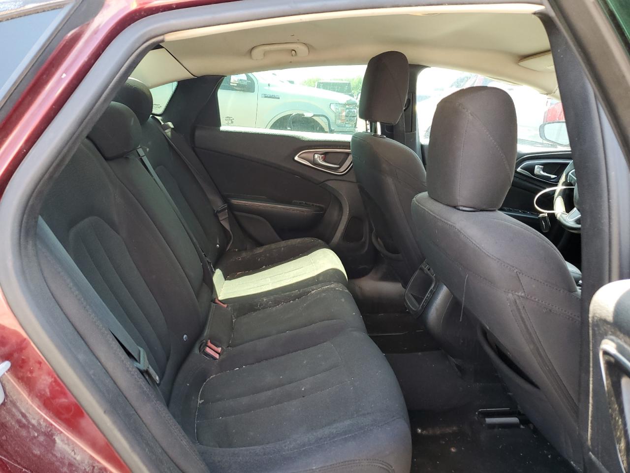 2015 Chrysler 200 Limited VIN: 1C3CCCAB1FN672445 Lot: 56657675
