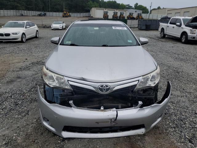  TOYOTA CAMRY 2014 Серебристый