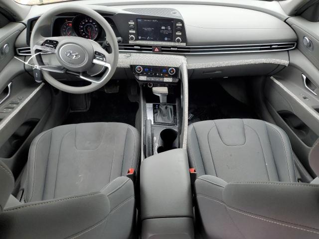 HYUNDAI ELANTRA 2022 Серебристый