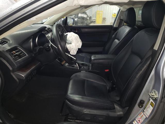  SUBARU OUTBACK 2018 Srebrny