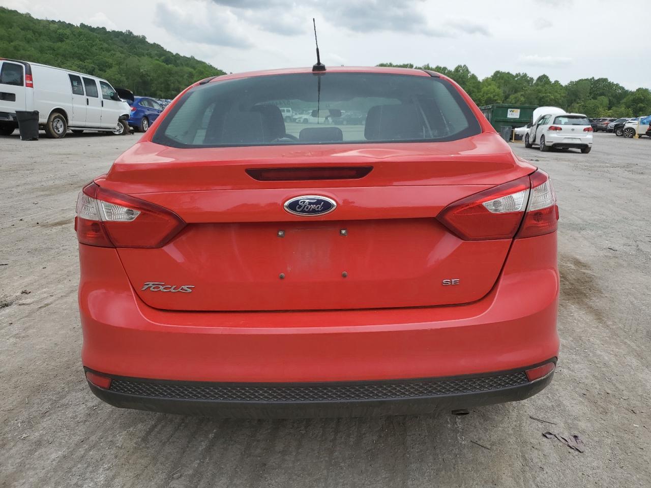 2014 Ford Focus Se VIN: 1FADP3F25EL379869 Lot: 57448905