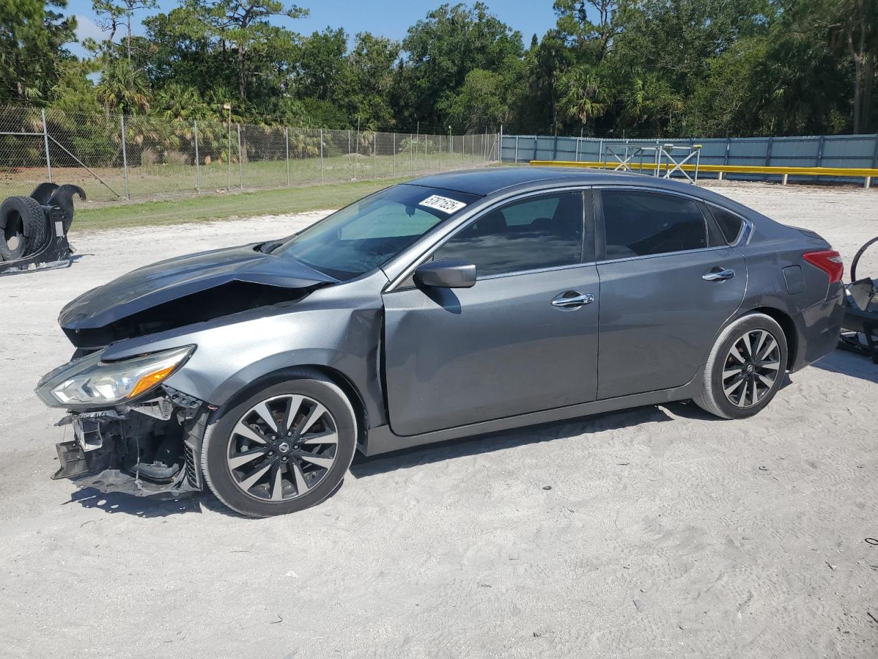2018 Nissan Altima 2.5 იყიდება Fort Pierce-ში, FL - Front End