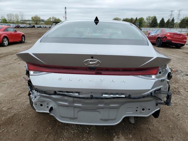  HYUNDAI ELANTRA 2022 Серебристый
