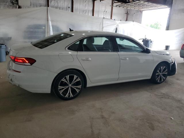  VOLKSWAGEN PASSAT 2022 Белы