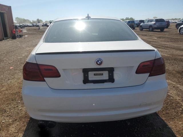  BMW 3 SERIES 2013 Белы