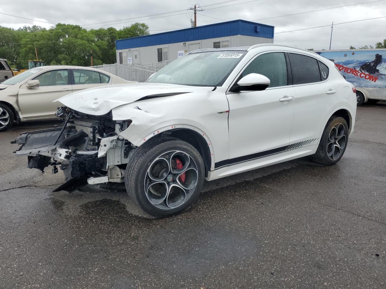 2020 Alfa Romeo Stelvio Ti for Sale in Ham Lake, MN - Front End