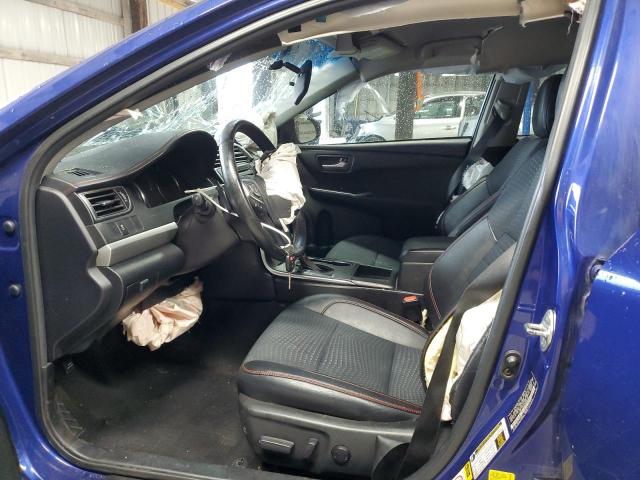Sedans TOYOTA CAMRY 2015 Granatowy