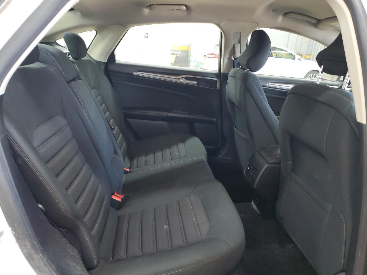 2019 Ford Fusion Se VIN: 3FA6P0LU9KR124782 Lot: 54038505