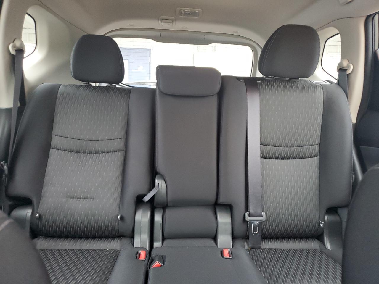 2017 Nissan Rogue S VIN: JN8AT2MV8HW002413 Lot: 56690725