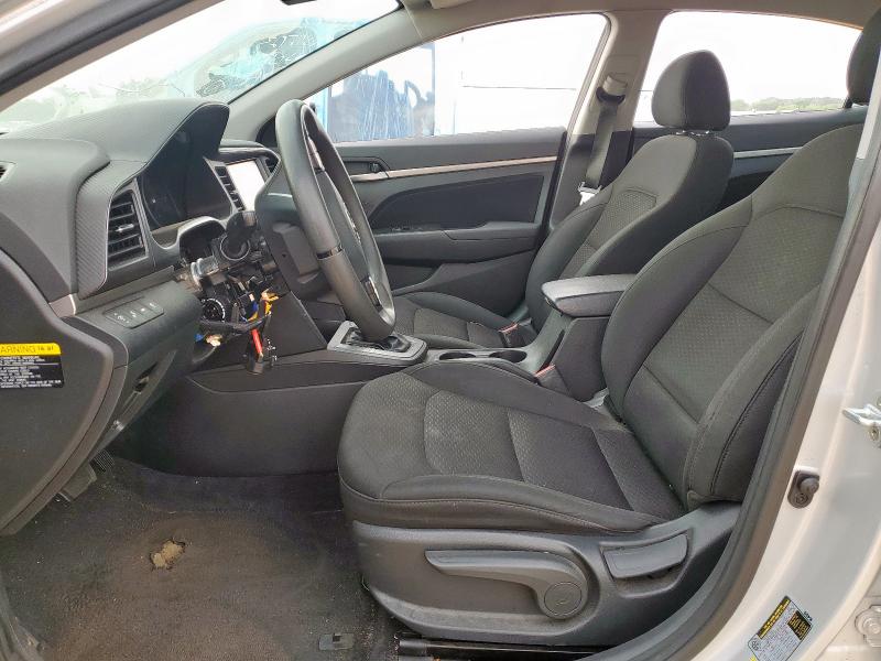  HYUNDAI ELANTRA 2019 Серебристый