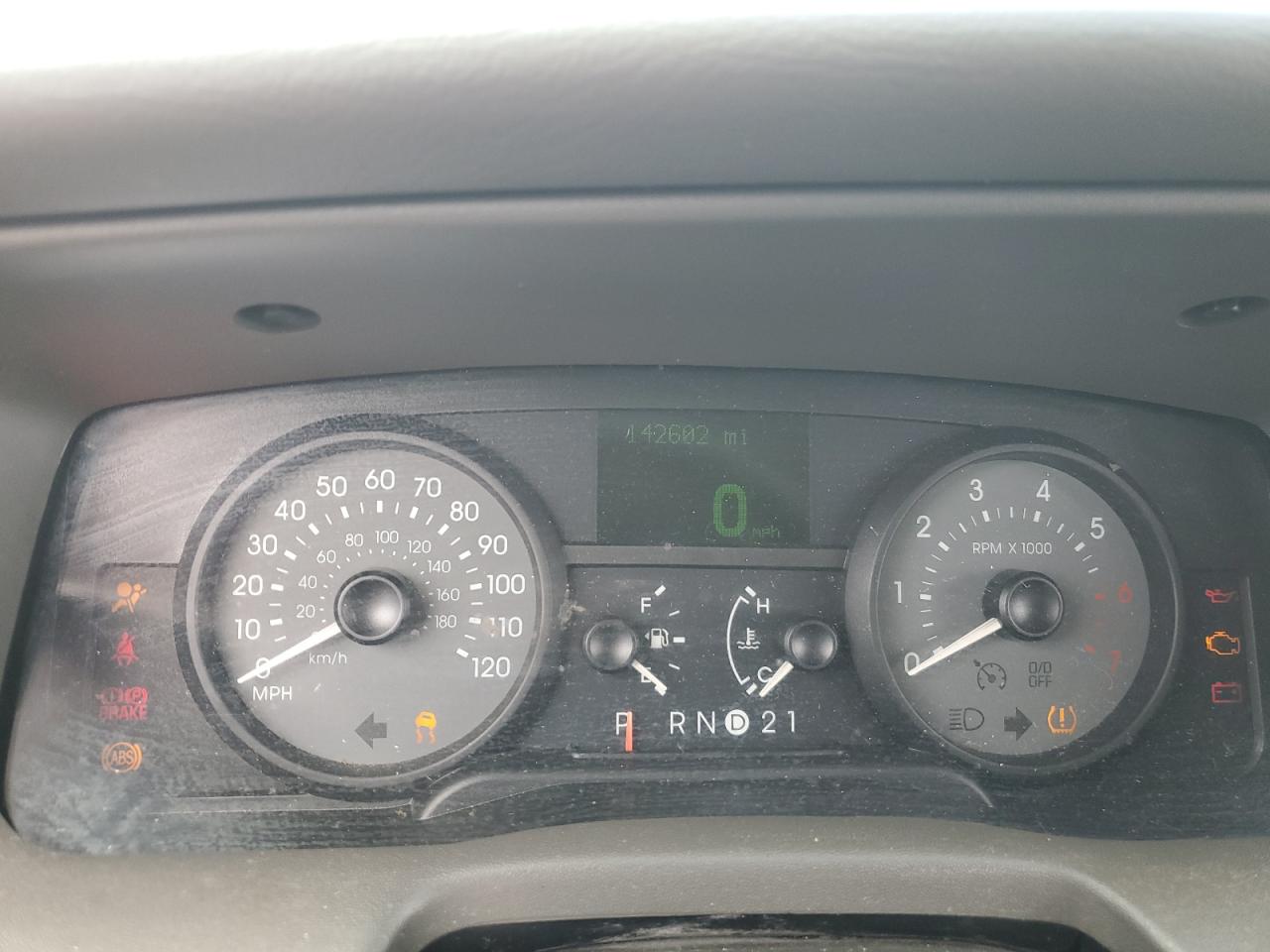2008 Mercury Grand Marquis Ls VIN: 2MEFM75V08X643715 Lot: 56666095