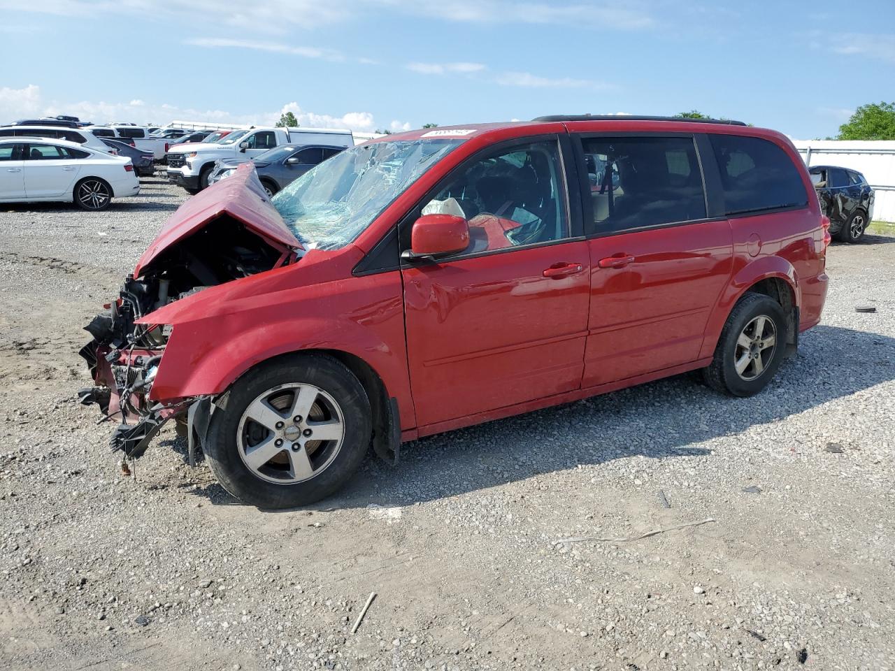 2012 Dodge Grand Caravan Sxt na sprzedaż w Earlington, KY - Front End
