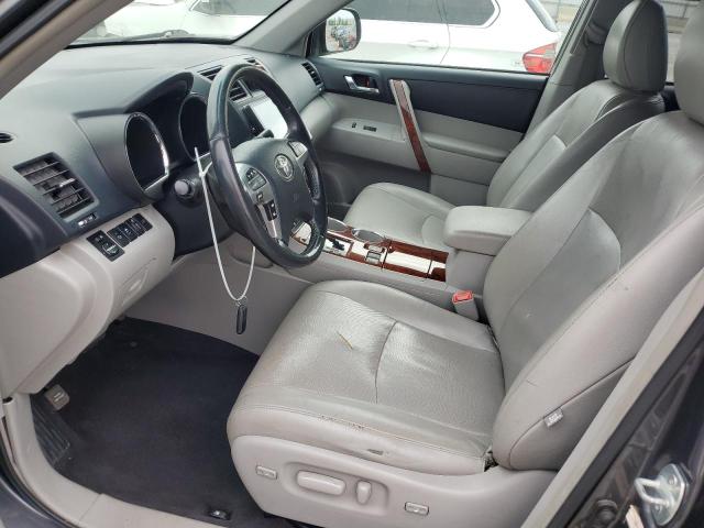 Паркетники TOYOTA HIGHLANDER 2013 Сірий