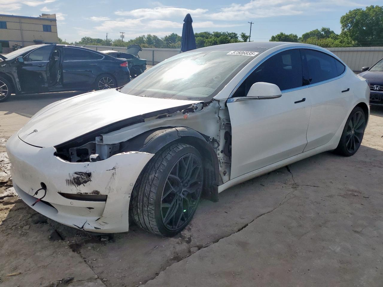 2020 Tesla Model 3 for Sale in Wilmer, TX - Vandalism