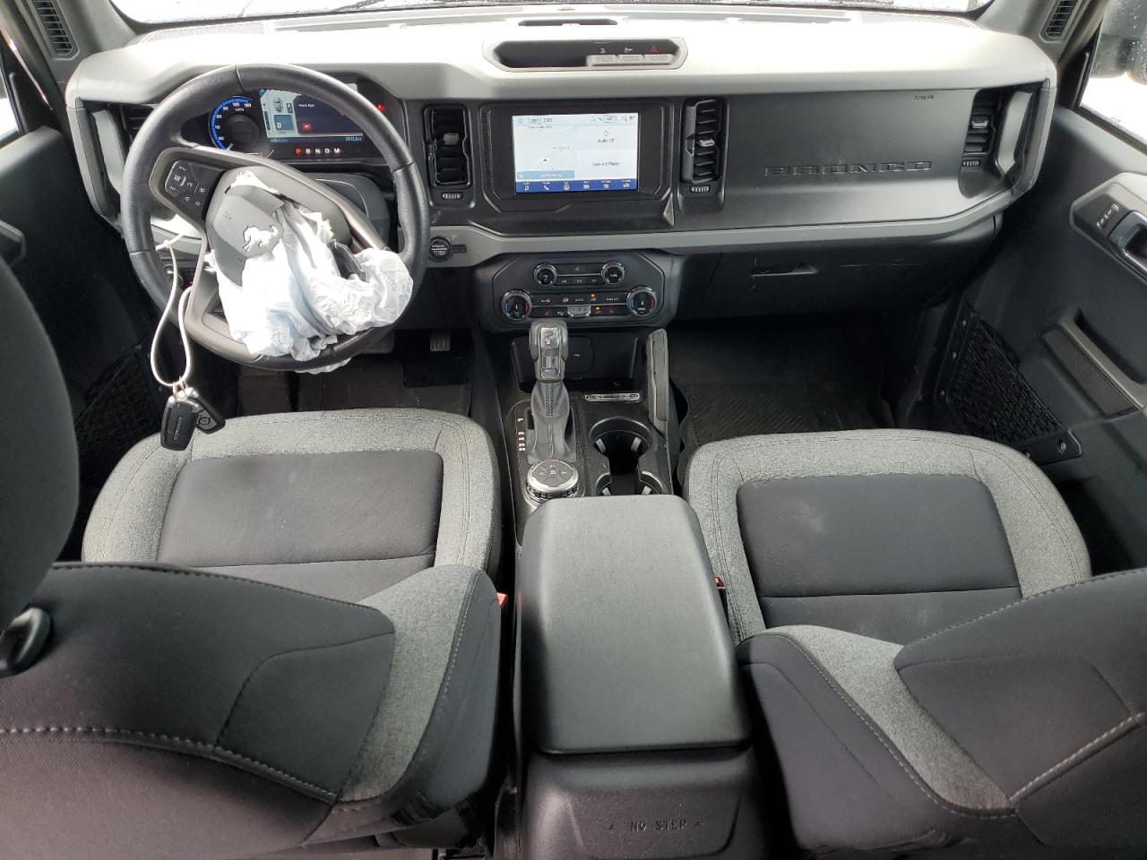 2022 Ford Bronco Base VIN: 1FMDE5BH5NLA89889 Lot: 56490255