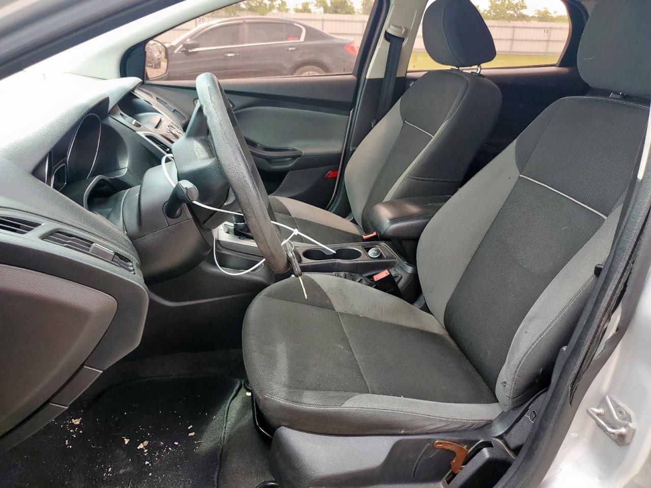 2014 Ford Focus Se VIN: 1FADP3K28EL277665 Lot: 57117395