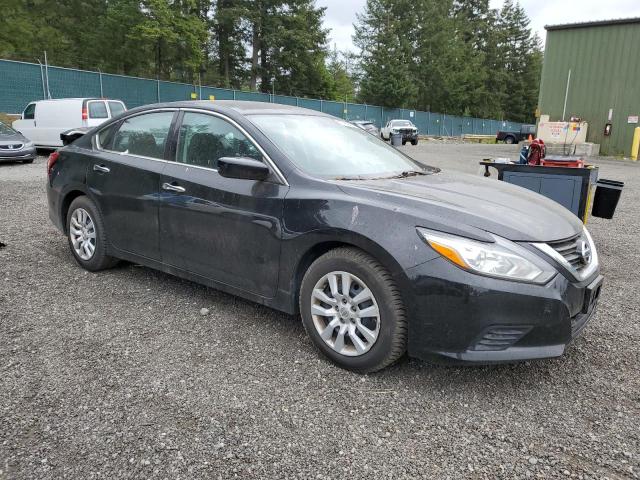 Sedans NISSAN ALTIMA 2016 Czarny
