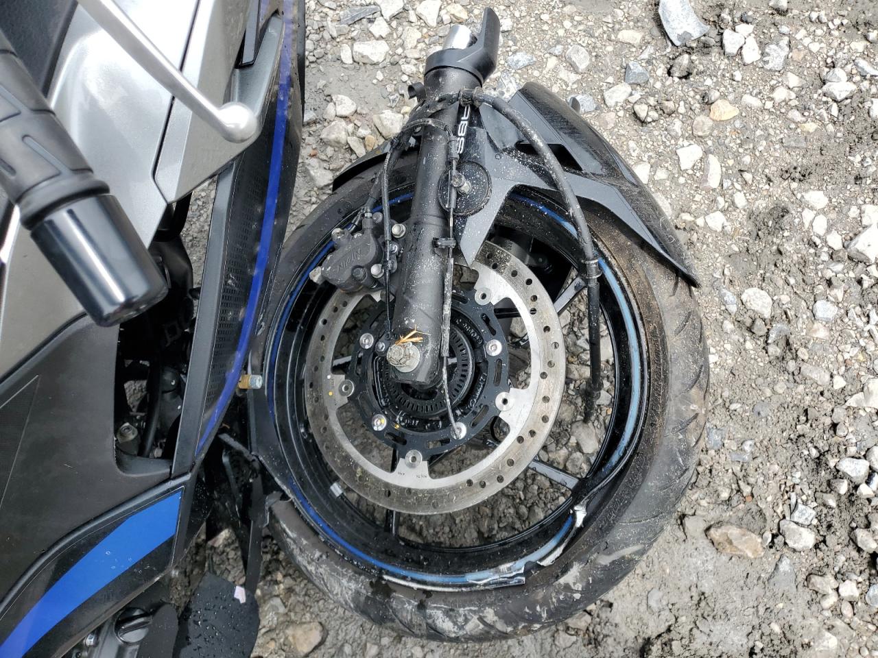 2025 Kawasaki Ex500 A VIN: ML5EXGJ16SDA58740 Lot: 55945925