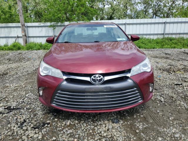 Седаны TOYOTA CAMRY 2017 Красный