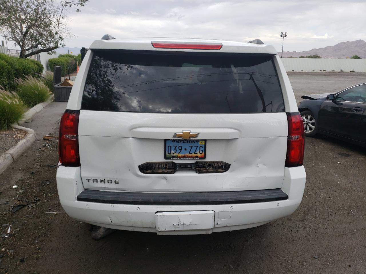 2018 Chevrolet Tahoe C1500 Lt VIN: 1GNSCBKC2JR243591 Lot: 57712675