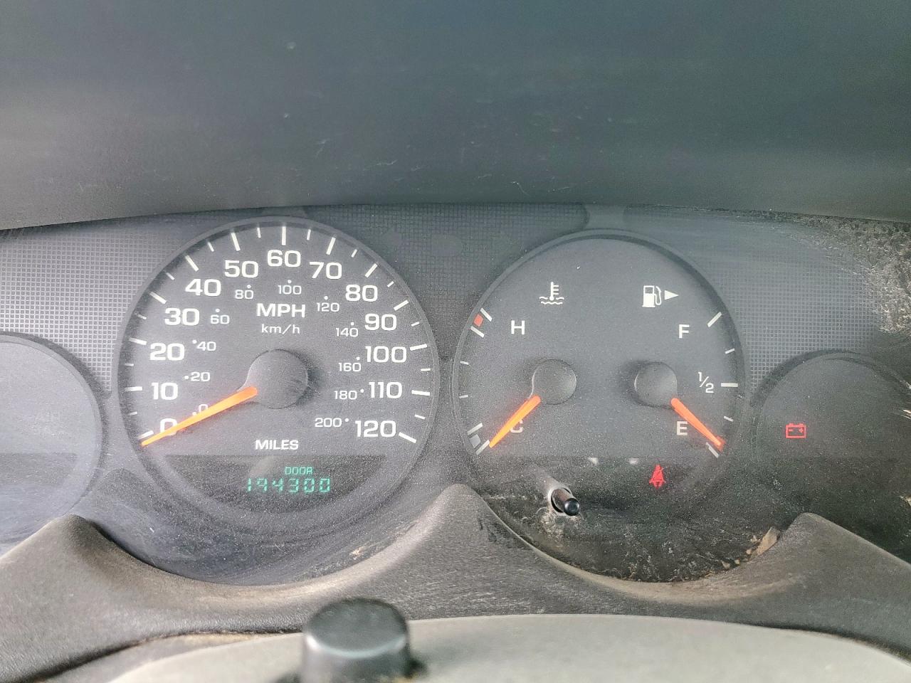 2004 Dodge Neon Base VIN: 1B3ES26C84D587996 Lot: 57187175