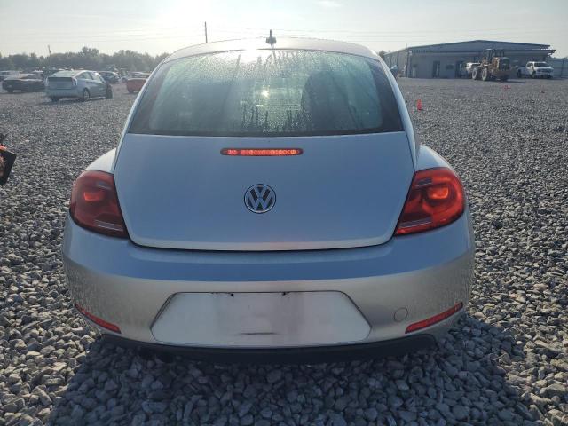  VOLKSWAGEN BEETLE 2012 Srebrny
