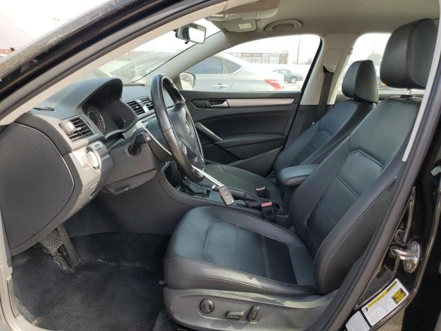 Sedans VOLKSWAGEN PASSAT 2015 Czarny