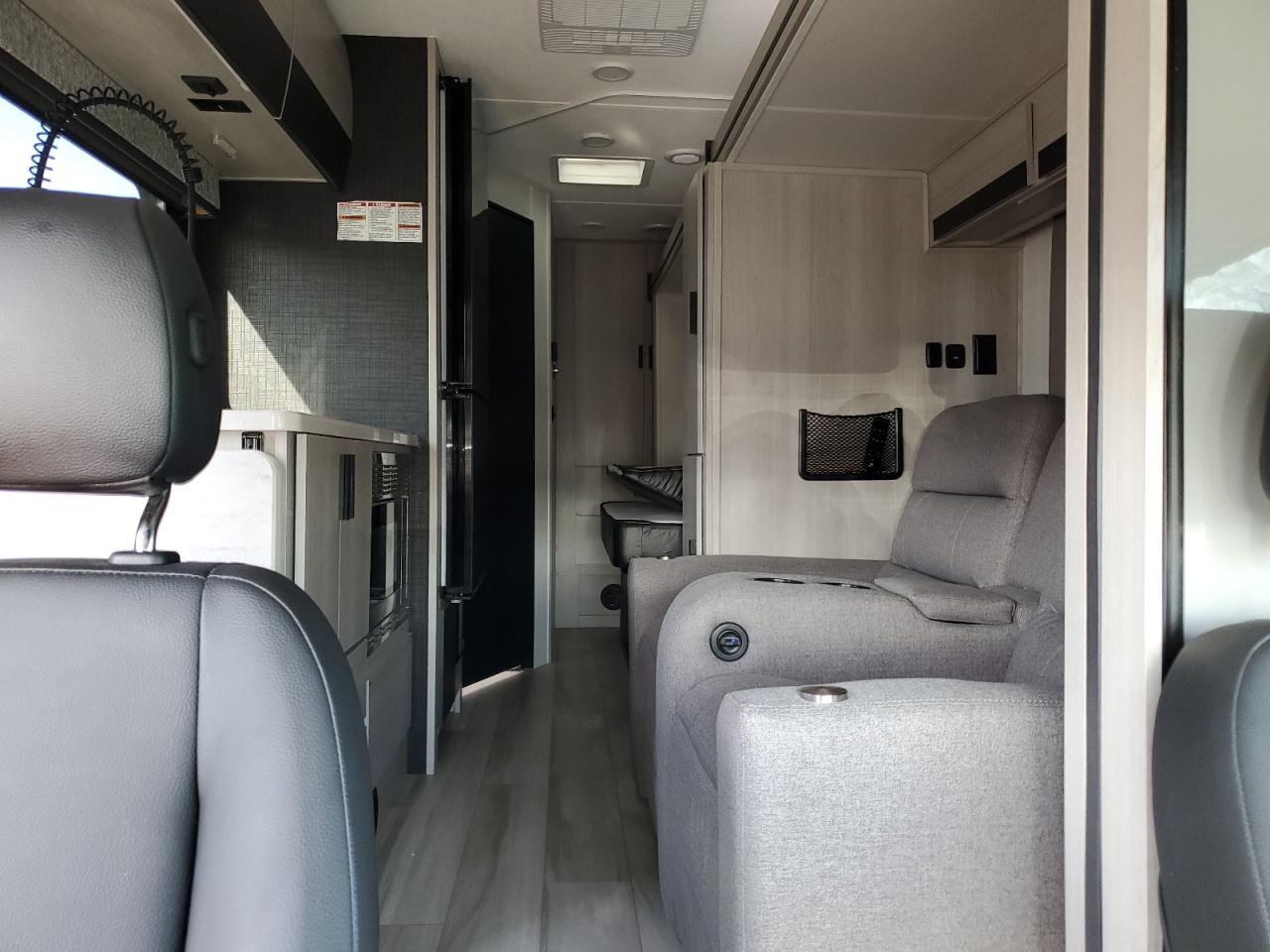 2022 Mercedes-Benz Sprinter 3500 VIN: W1X8E33Y7NN211231 Lot: 56303745