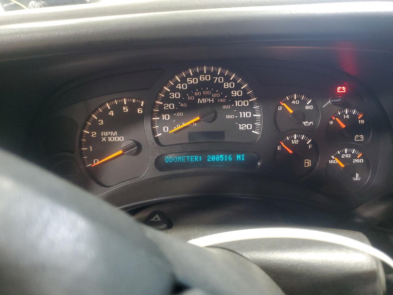 2005 GMC New Sierra K1500 VIN: 2GTEK13TX51305075 Lot: 56644435