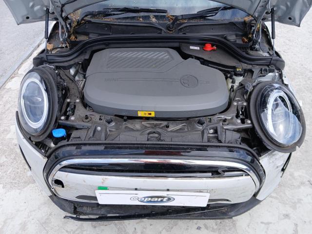 2022 MINI COOPER S E