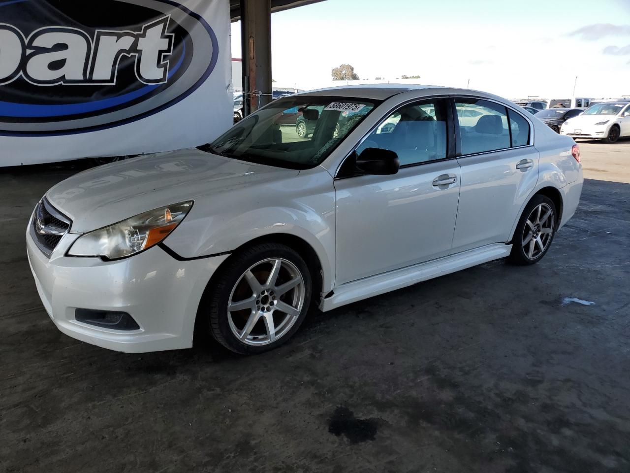 2010 Subaru Legacy 2.5I zu verkaufen in Hayward, CA - Front End