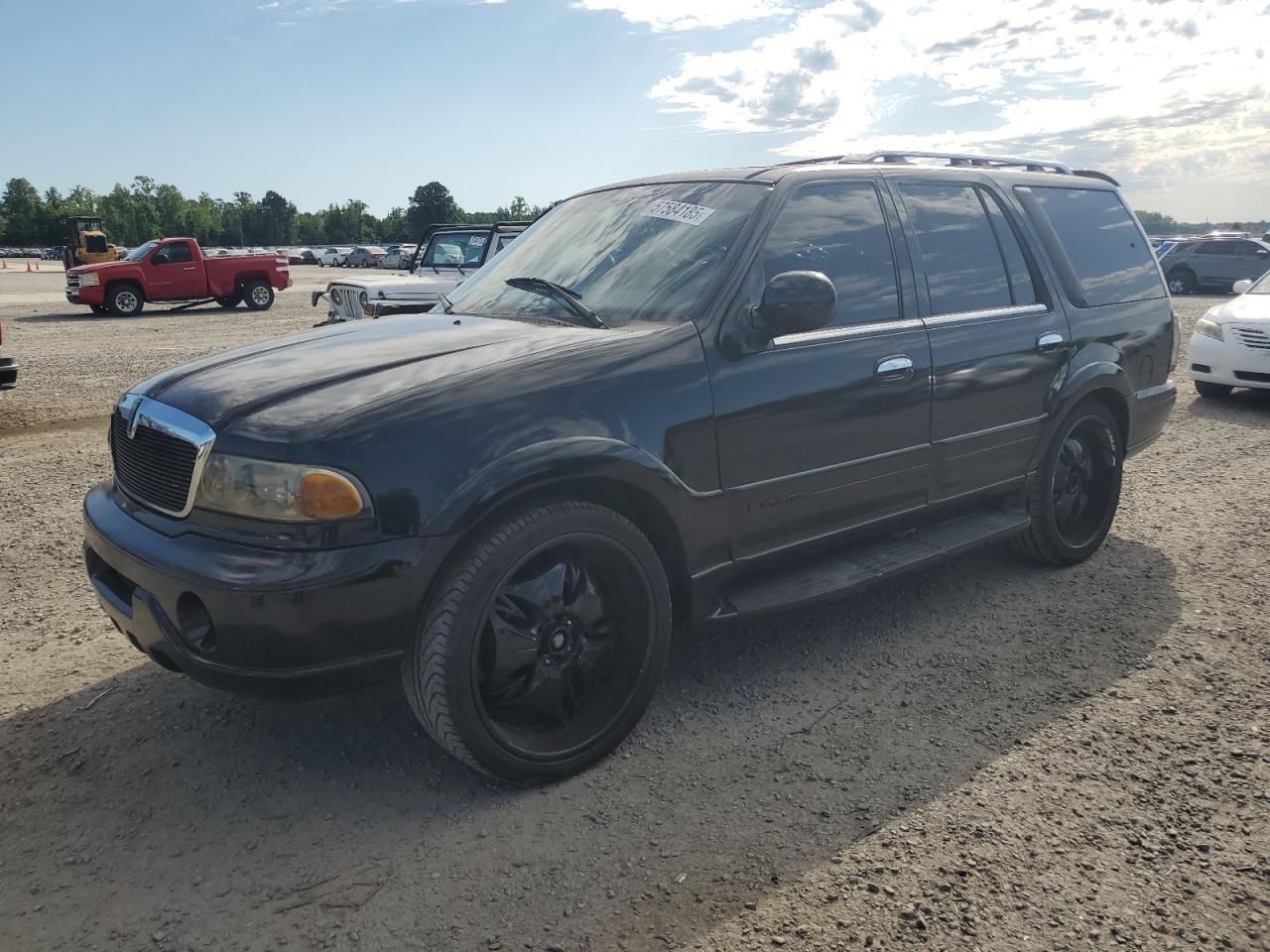 2002 Lincoln Navigator იყიდება Lumberton-ში, NC - Side
