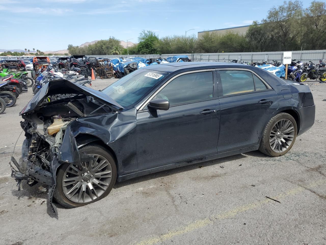 2013 Chrysler 300C Varvatos for Sale in Las Vegas, NV - Front End