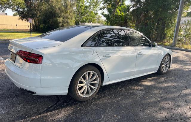 Sedans AUDI A8 2017 White