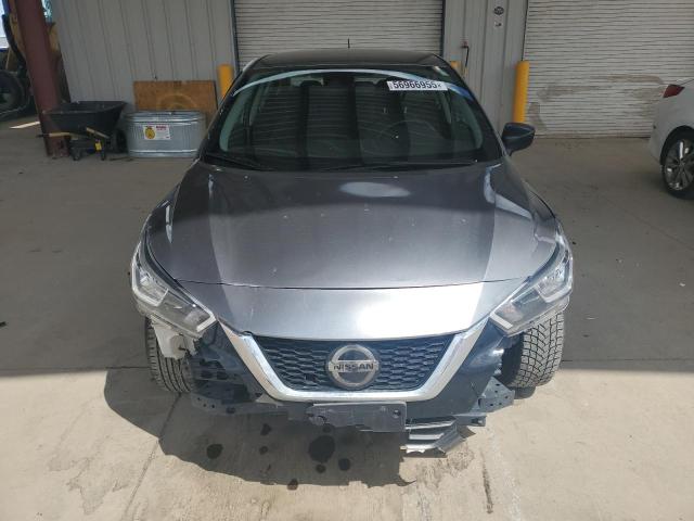  NISSAN VERSA 2021 Угольный