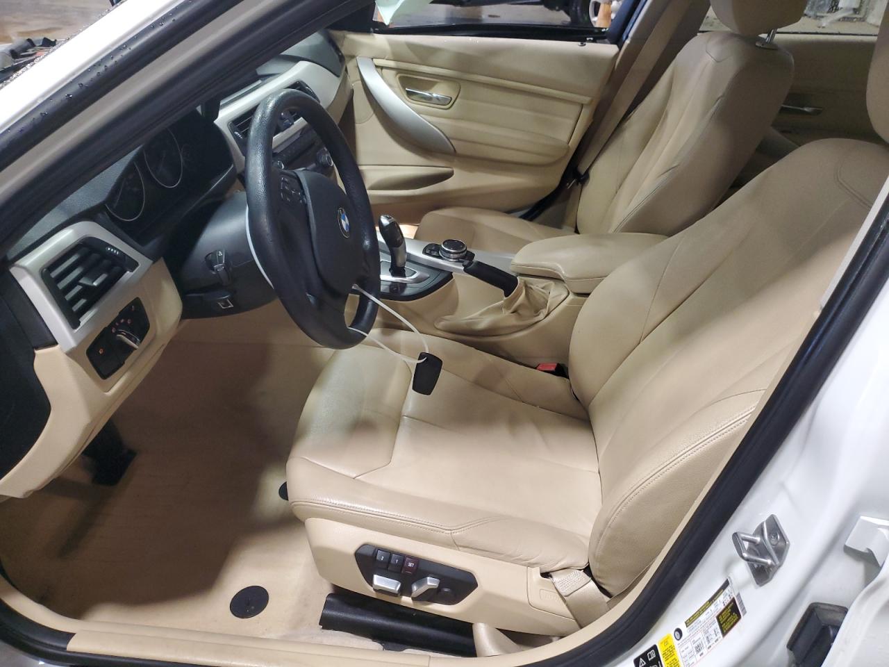 2016 BMW 320 Xi VIN: WBA8A3C59GK551242 Lot: 56939365