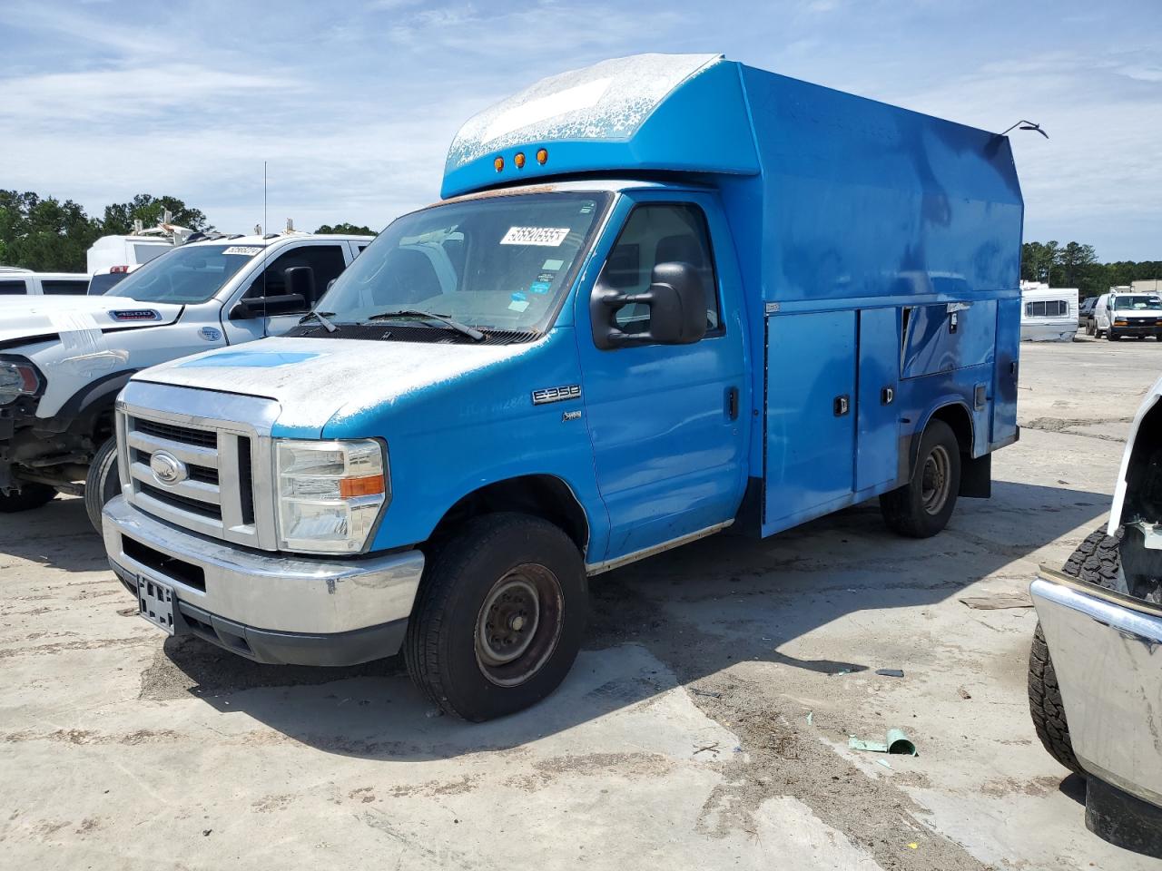 2015 Ford Econoline E350 Super Duty Cutaway Van for Sale in Lumberton, NC - Mechanical