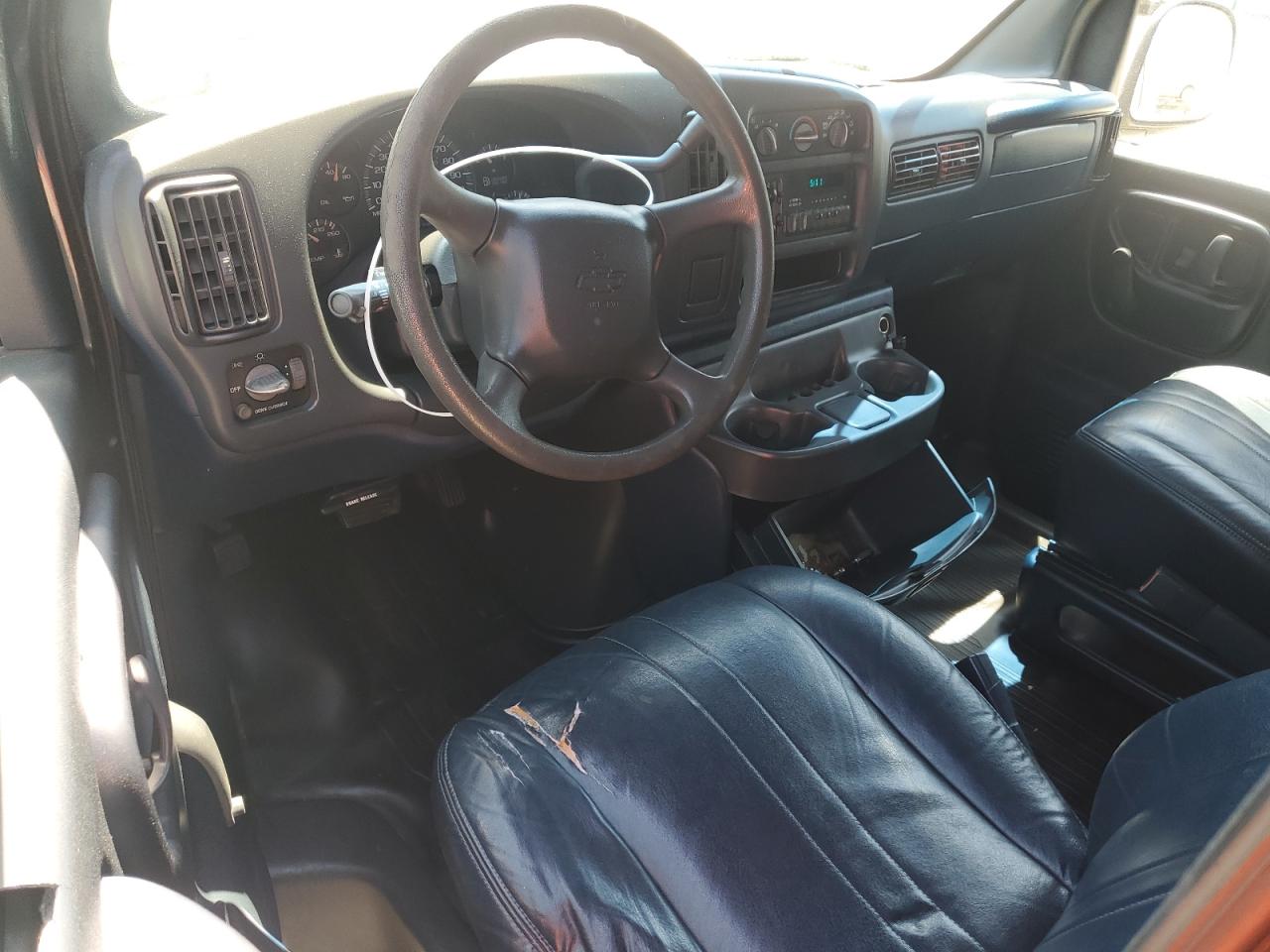 1998 Chevrolet Express G1500 VIN: 1GCEG15W6W1069444 Lot: 57214045