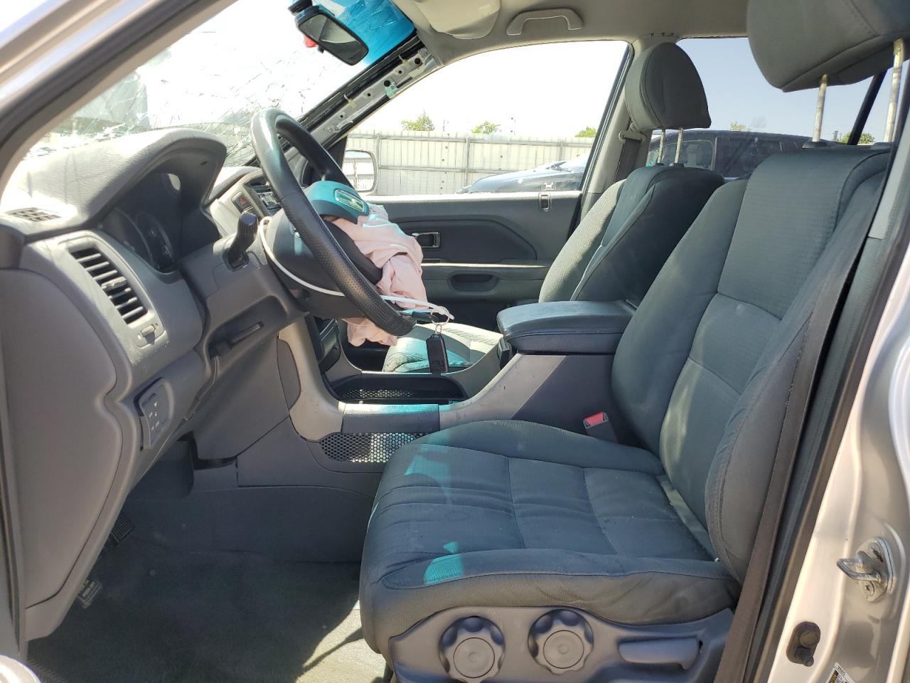 2007 Honda Pilot Lx VIN: 5FNYF18117B010892 Lot: 56334945