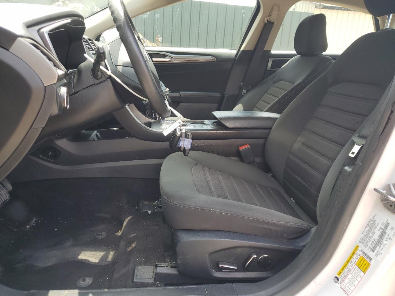 2020 Ford Fusion Se VIN: 3FA6P0LUXLR119088 Lot: 55085255