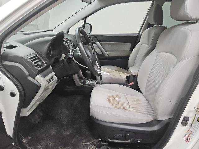  SUBARU FORESTER 2018 Biały