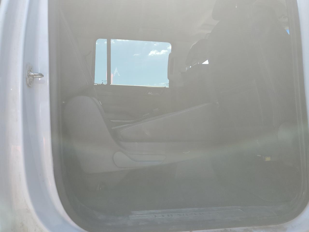 2019 Chevrolet Suburban K1500 Lt VIN: 1GNSKHKCXKR405488 Lot: 57905295