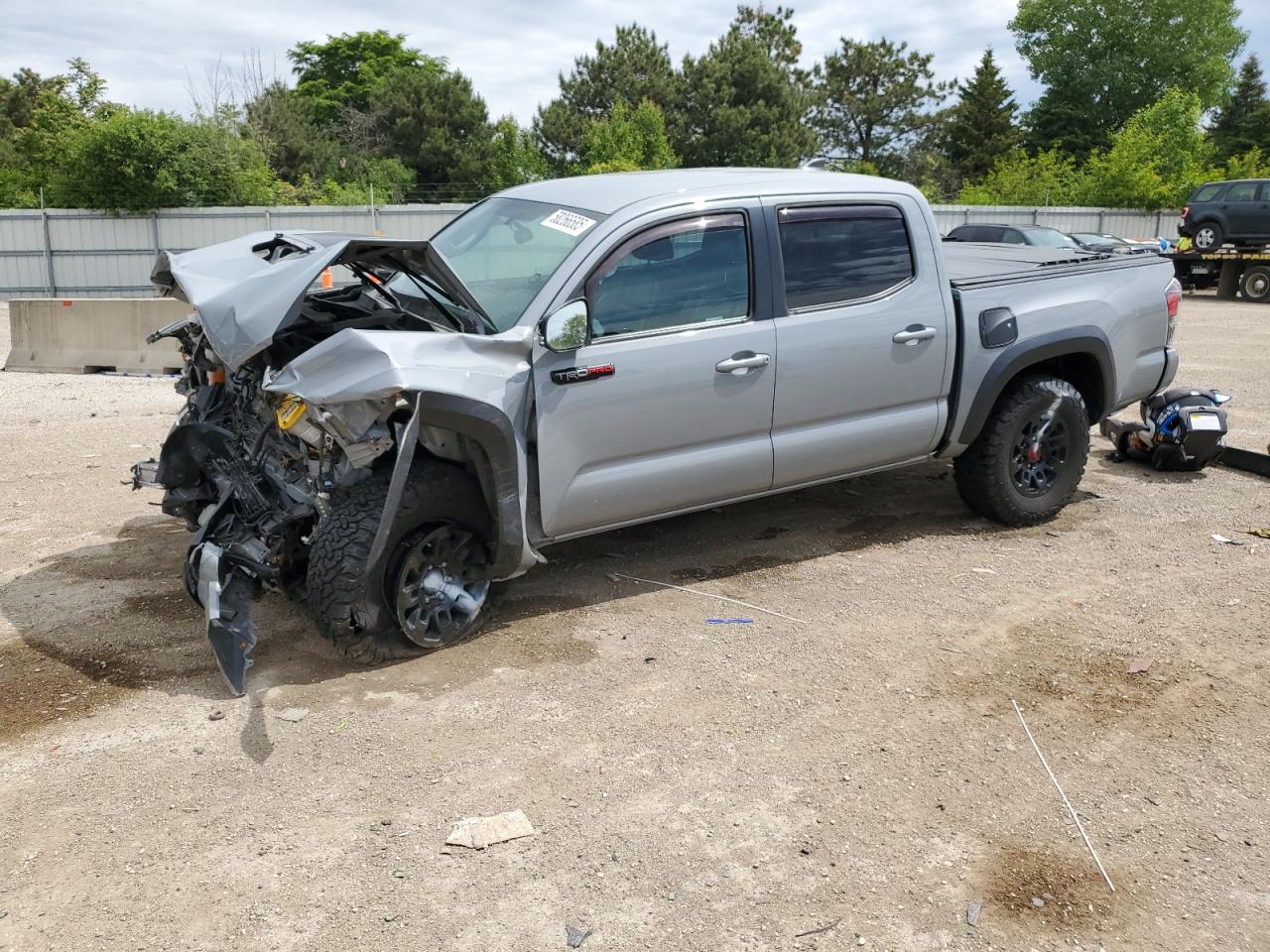 2017 Toyota Tacoma Double Cab for Sale in Elgin, IL - Front End
