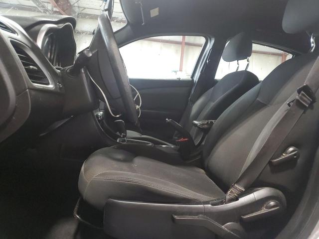 Sedans DODGE AVENGER 2013 Srebrny