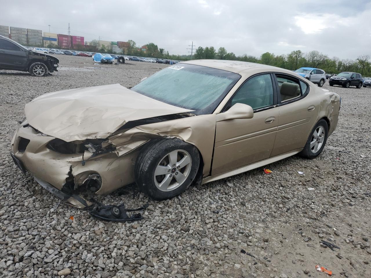 2005 Pontiac Grand Prix for Sale in Columbus, OH - Front End