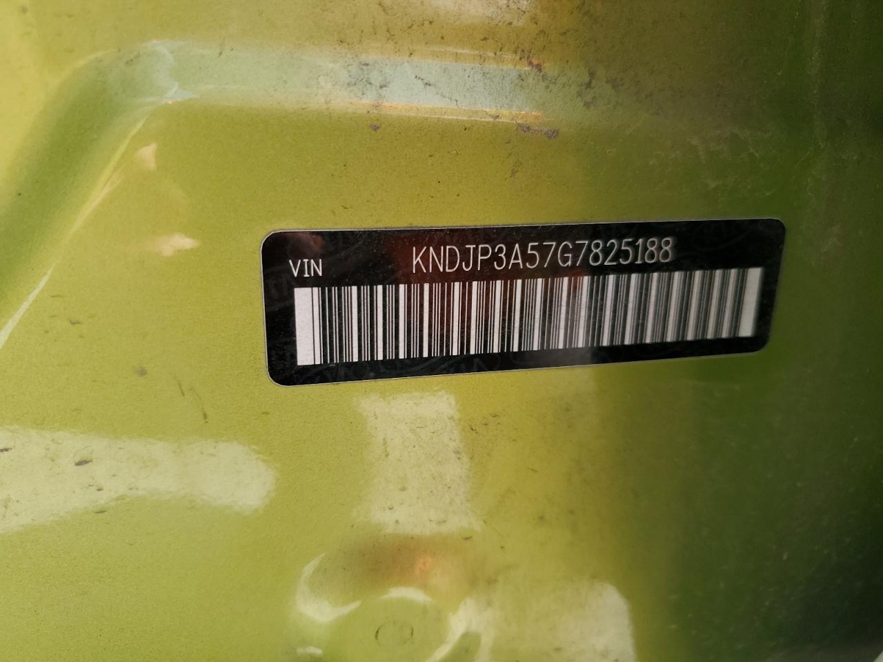 2016 Kia Soul + VIN: KNDJP3A57G7825188 Lot: 66086865