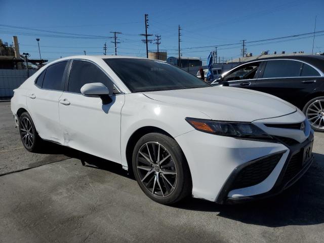  TOYOTA CAMRY 2024 Белый