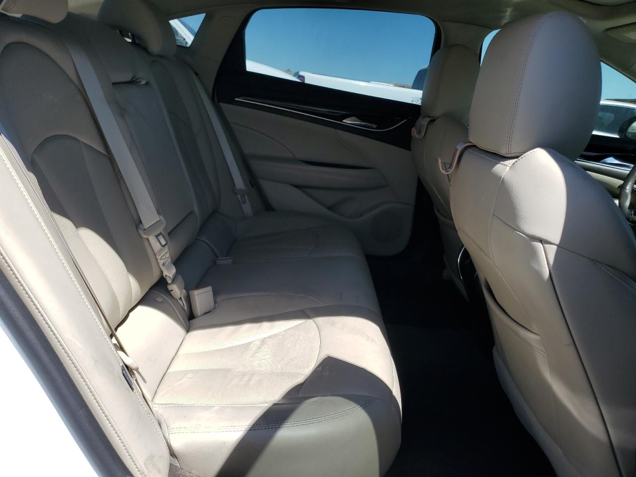 2017 Buick Lacrosse Essence VIN: 1G4ZP5SS5HU161944 Lot: 55603675