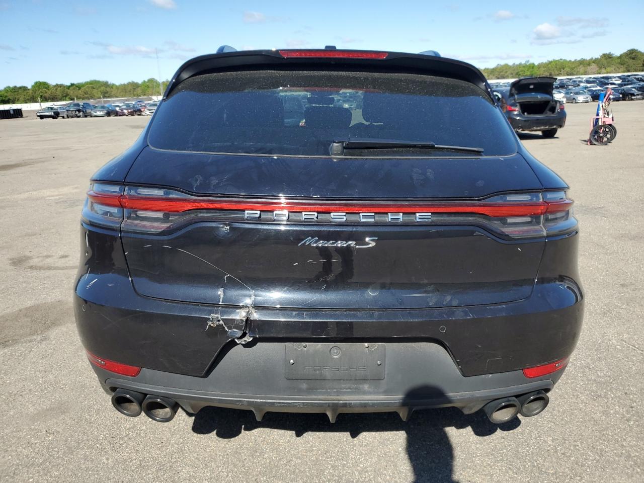 2020 Porsche Macan S VIN: WP1AB2A51LLB37566 Lot: 55663015