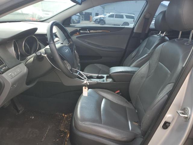  HYUNDAI SONATA 2012 Серебристый